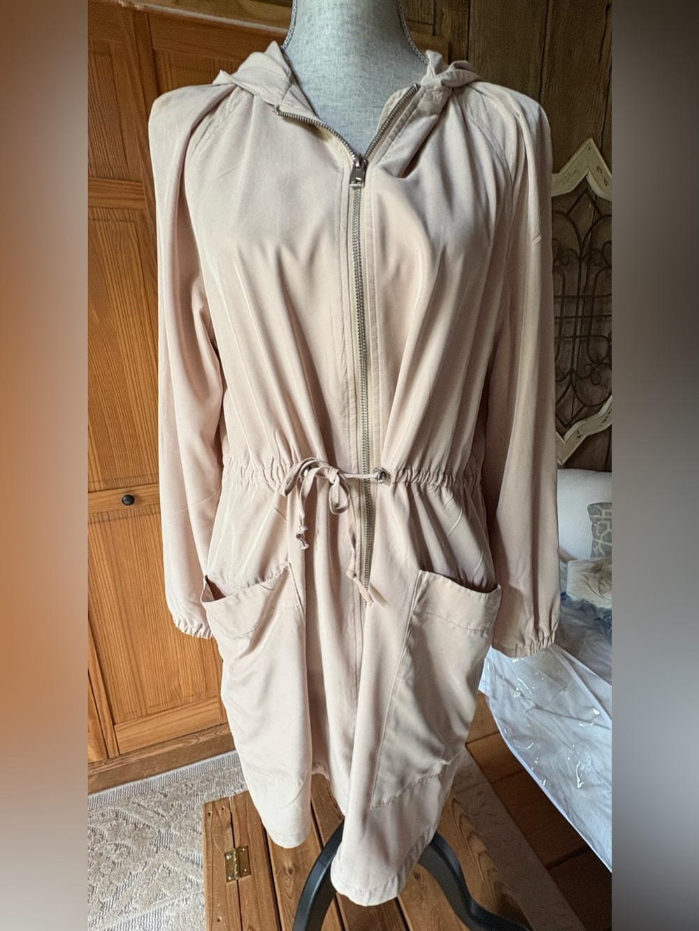H&M Light Beige Utility Anorak Lightweight Jacket with Hood 12